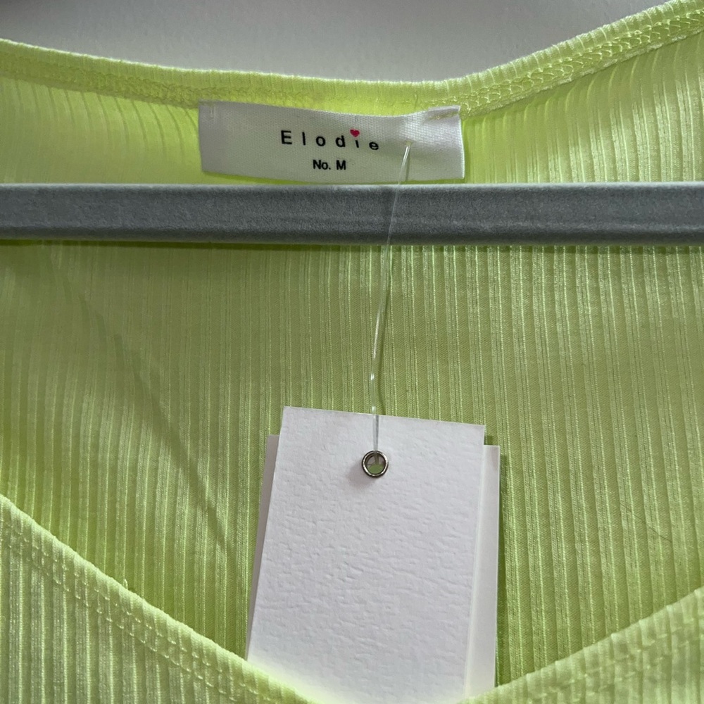 NWT Bodysuit Short Sleeve Ribbed Knit V Neck Neon Green/Yellow Size Medium - Picture 4 of 9